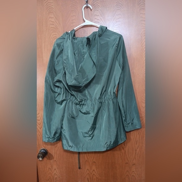Forever 21 Windbreaker No Lining Medium with Hood Army Green - Picture 3 of 4